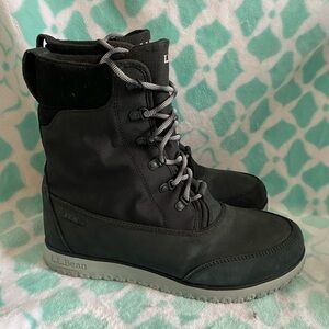 LL bean lightweight waterproof lace up pak boots 8